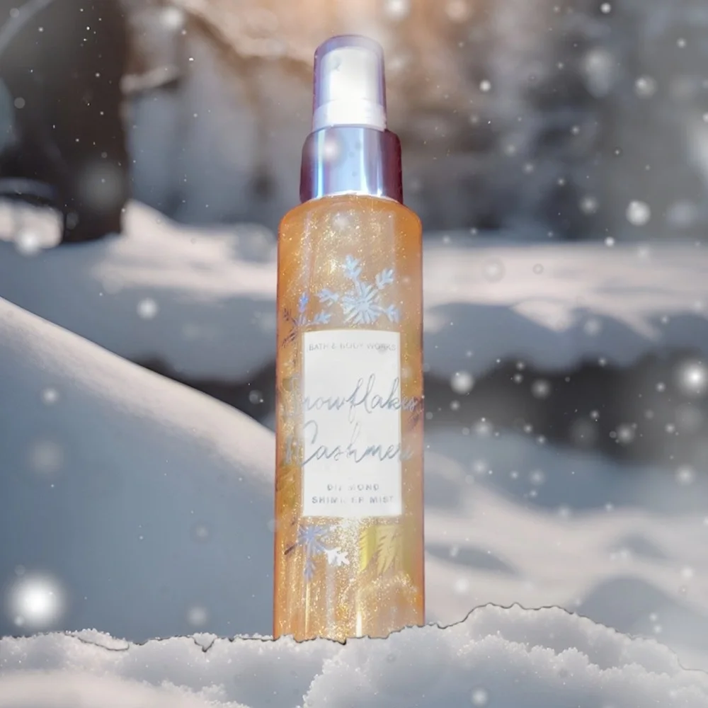 Snowflakes and Cashmere Diamond Shimmer Mist 4.9 oz